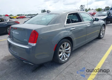 2019 Chrysler 300 Limited z USA, uszkodzony, nr VIN 2C3CCAEG2KH689638